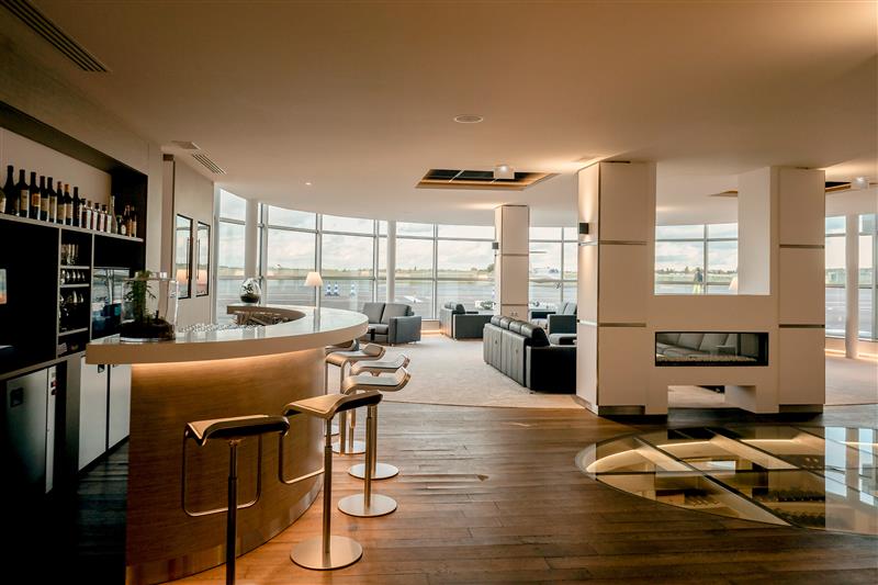 Paris, France FBO Interior